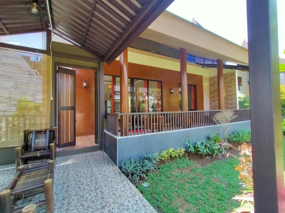 Vimala Hill Villa And Resort - 3 Bedrooms Bogor Extérieur photo